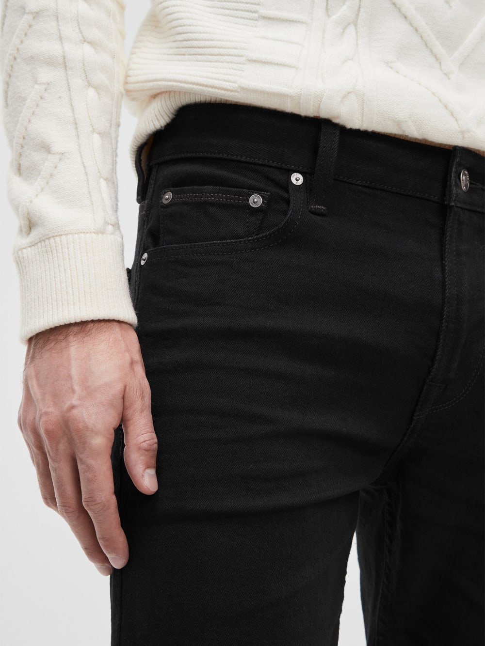 Eco Slim-Fit Tapered Jeans - Guess