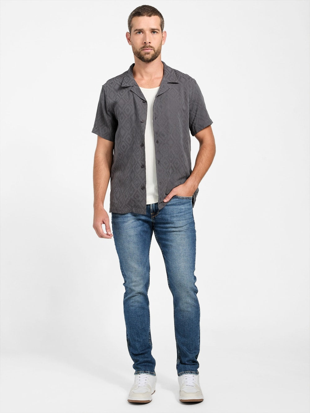 Eco Finnley Slim-Fit Tapered Jeans - Guess