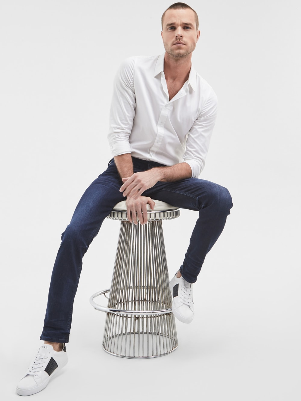 Eco Finnley Slim-Fit Tapered Jeans - Guess