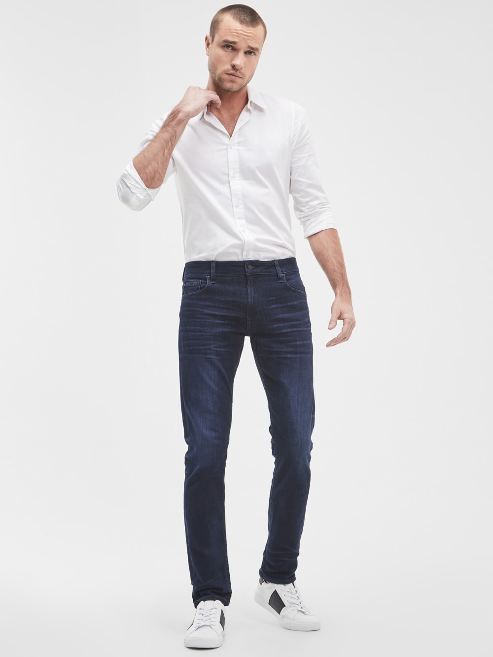 Eco Finnley Slim-Fit Tapered Jeans - Guess