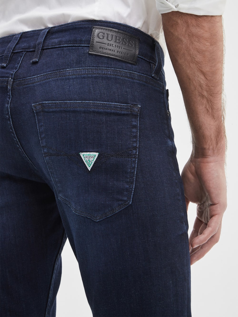 Eco Finnley Slim-Fit Tapered Jeans - Guess