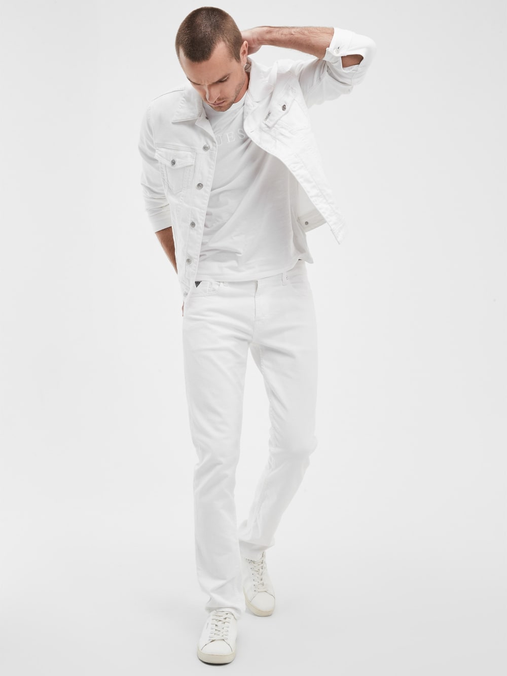 Eco Finnley Slim-Fit Tapered Jeans - Guess