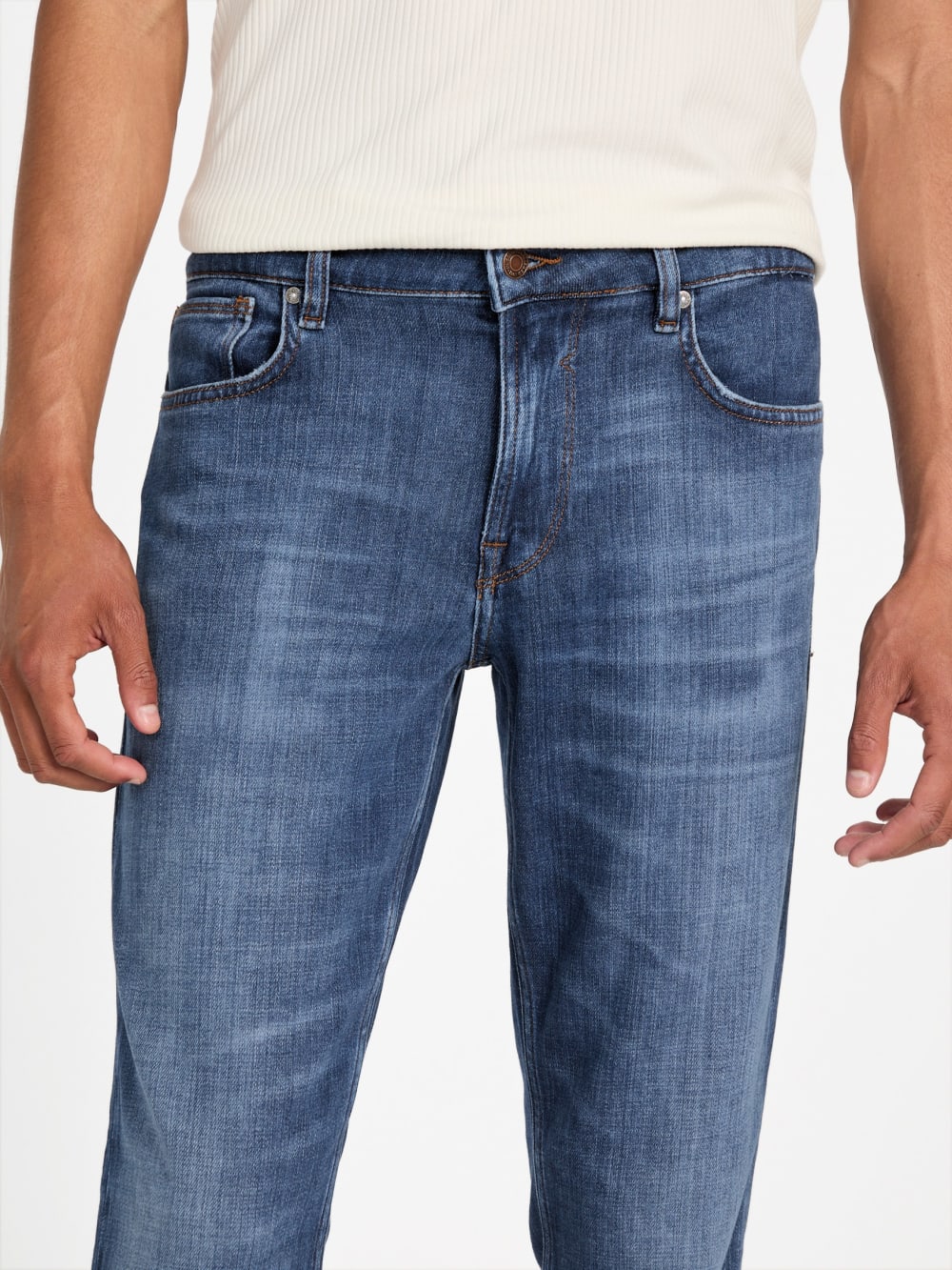 Eco Finnley Slim-Fit Tapered Jeans - Guess