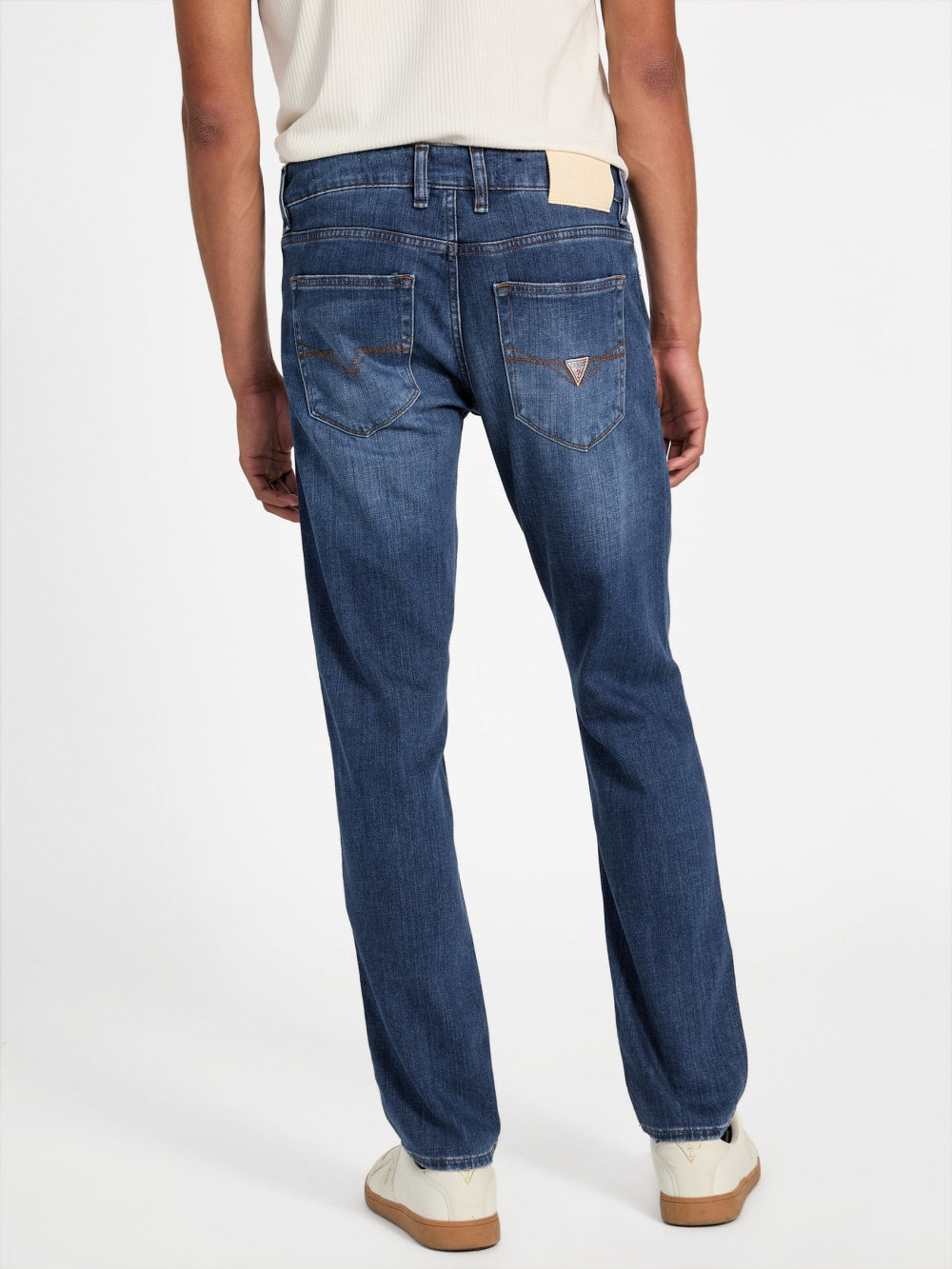 Eco Finnley Slim-Fit Tapered Jeans - Guess