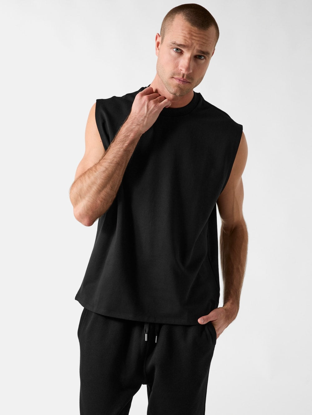 Muscle Crewneck Tee - Guess