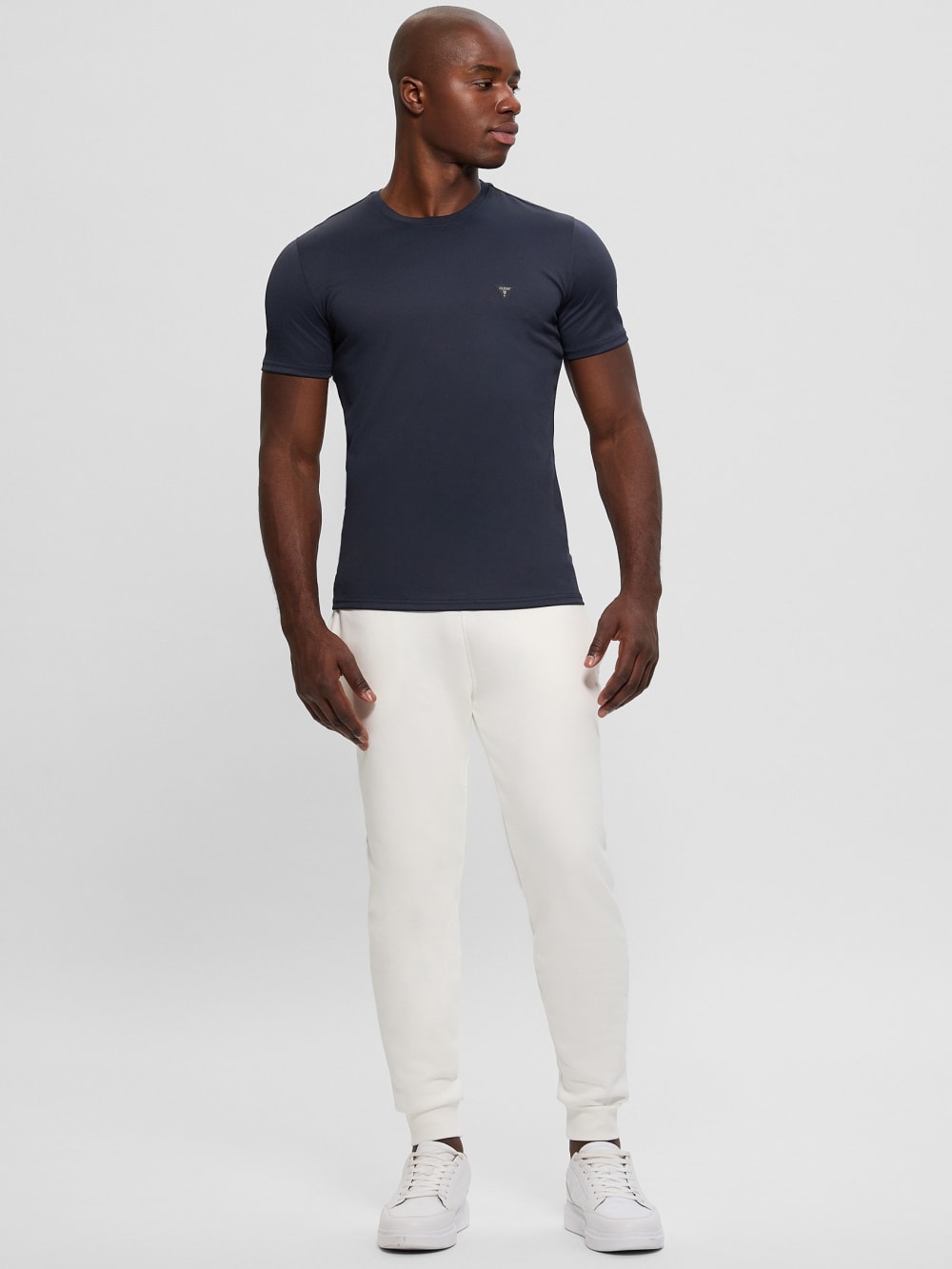 Signature Crewneck Tee - Guess