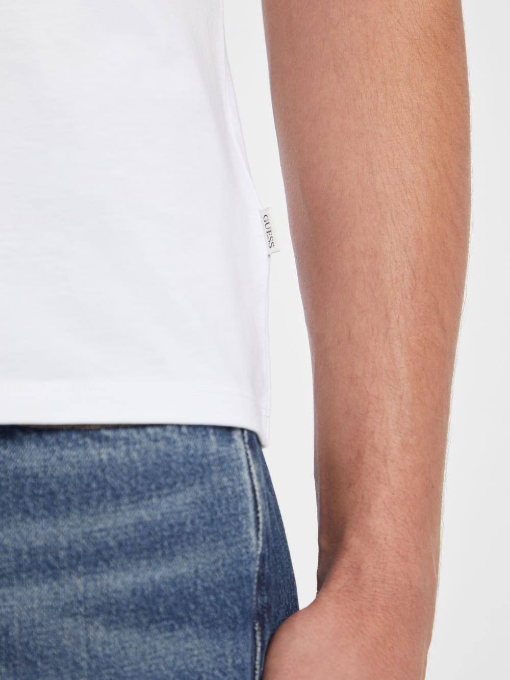 Slim Embroidered Logo Tee - Guess