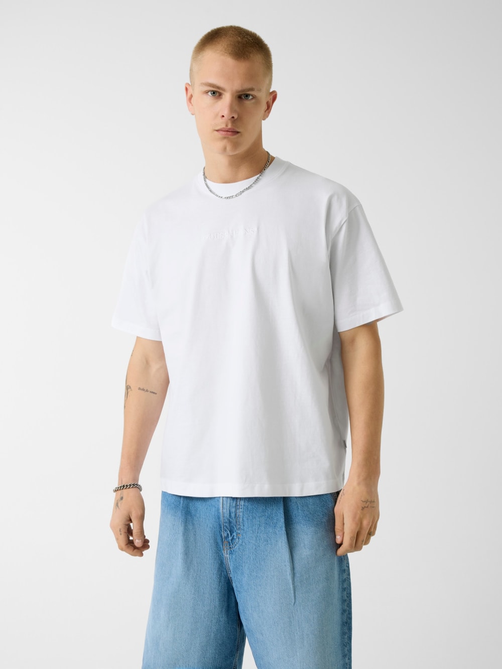 Embroidered Logo Tee - Guess