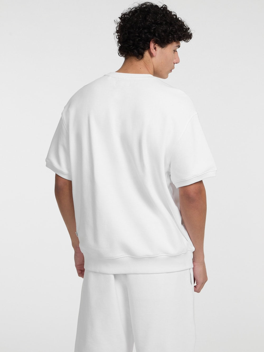 Crewneck Logo Sweater Tee - Guess