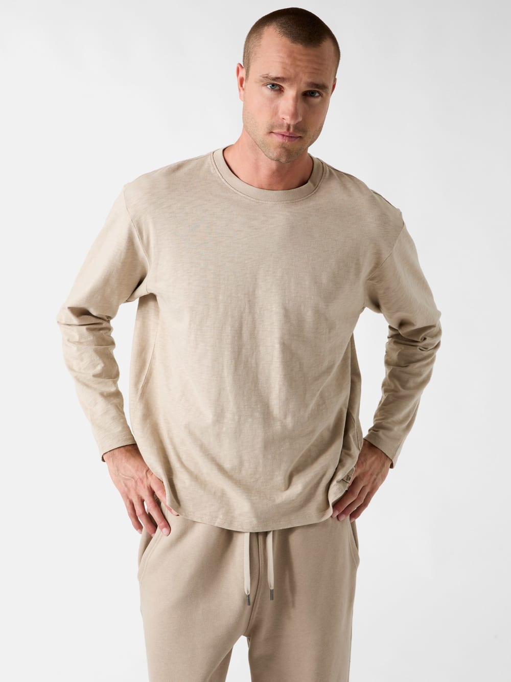 1981 Label Long-Sleeve Crewneck - Guess