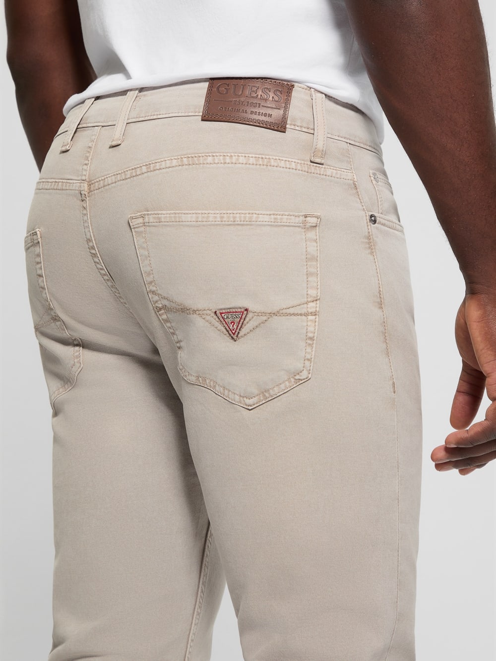 Mateo Straight Jeans - Guess