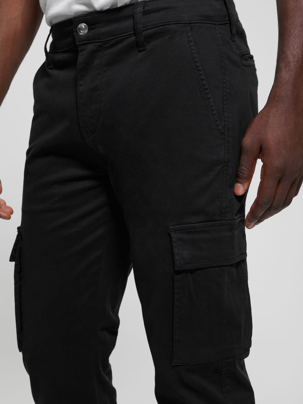 Sateen Coated Cargo Pants - Guess