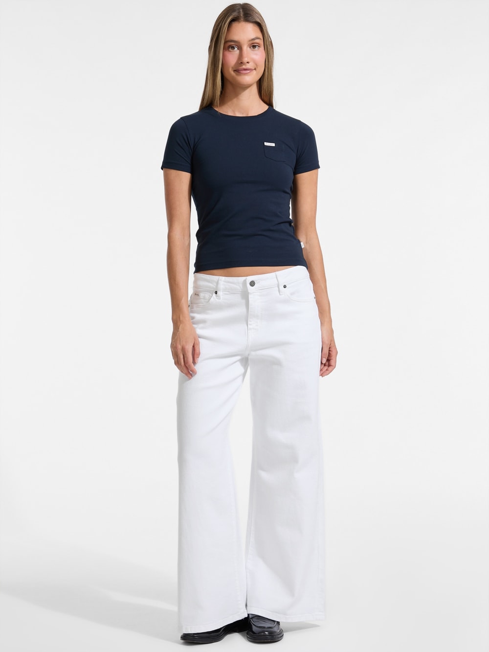 G13 Low-Rise Extra Wide Leg Jeans - Guess