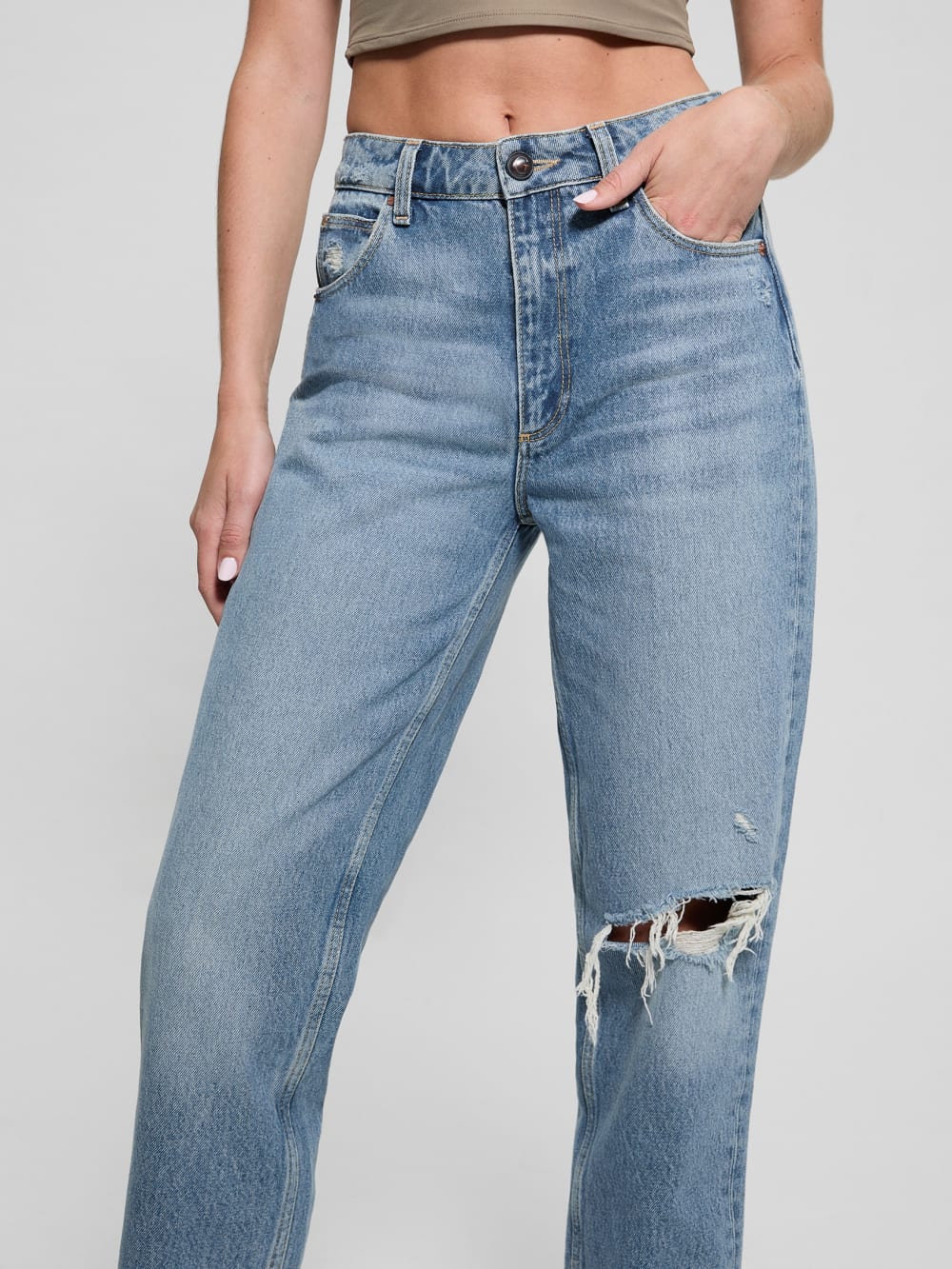 Eco Destroyed Mom Jeans - Guess