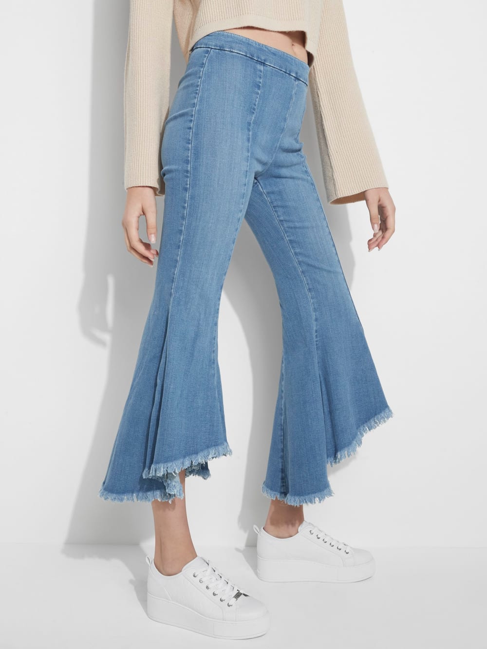 Sofia 1981 High-Rise Flared Jeans - Guess