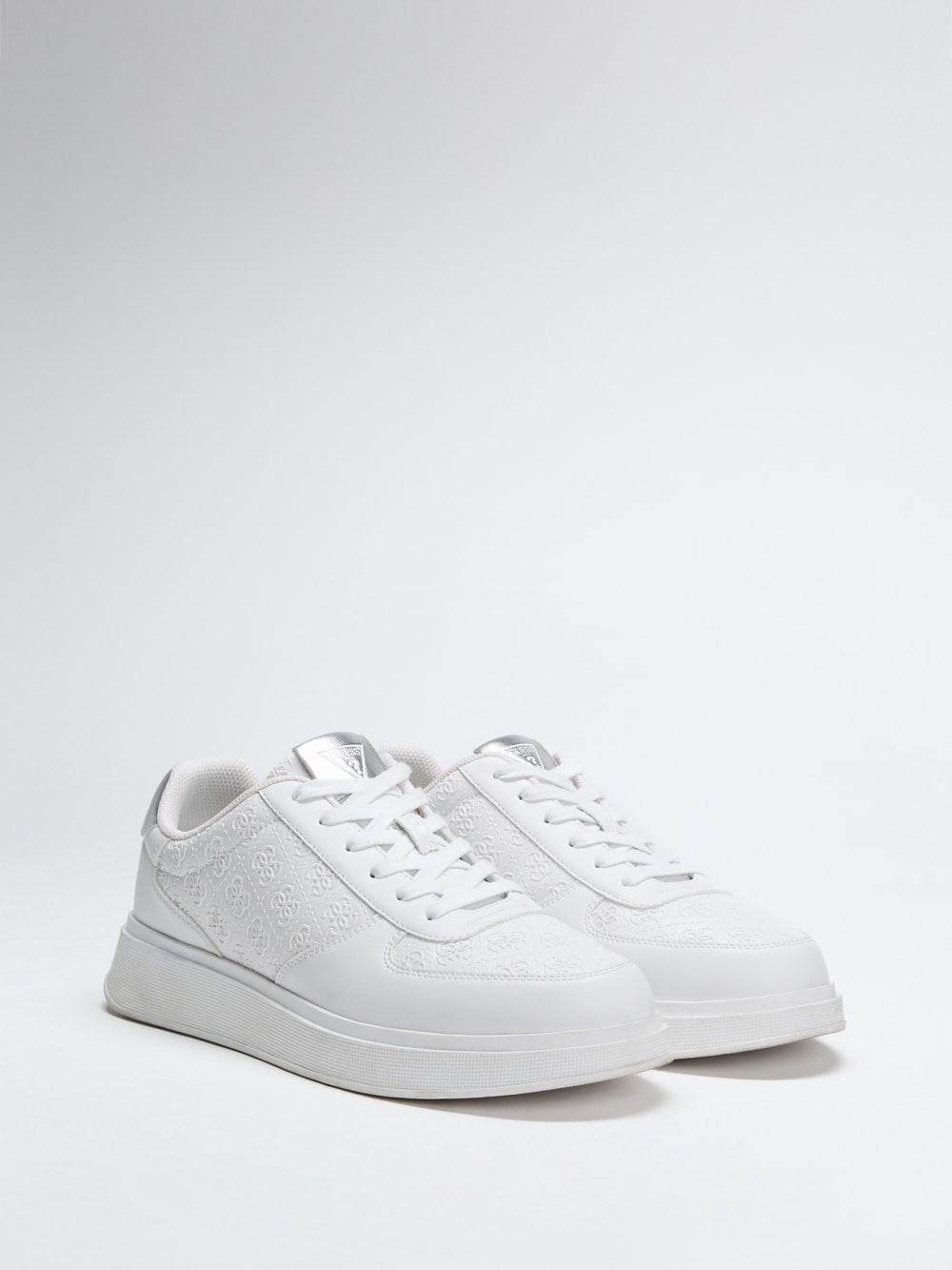 Wulfred Embossed Low-Top Sneakers - Guess