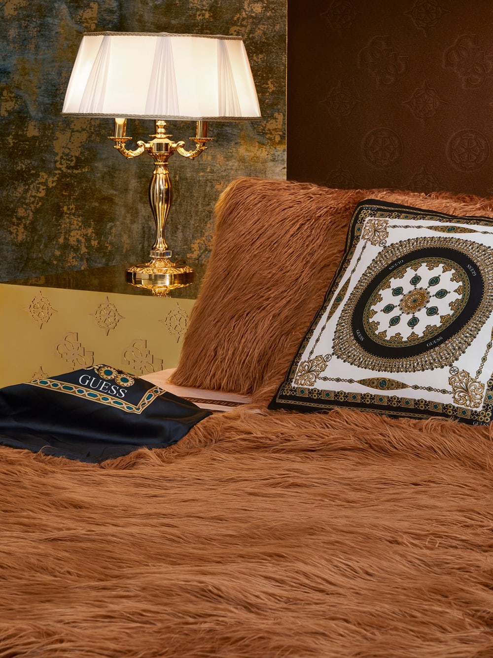 Helma Blanket - Guess