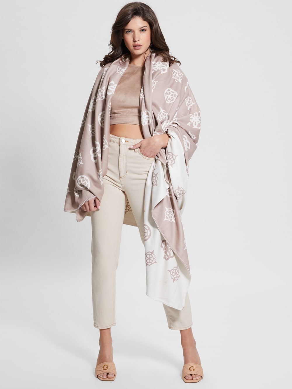 Fleece Peony Blanket - Guess