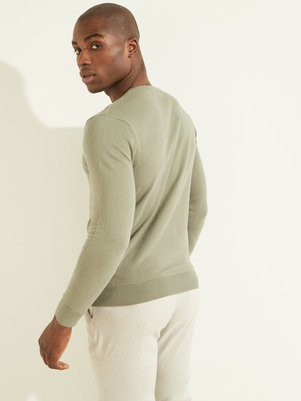 Essential Crewneck Sweater - Guess