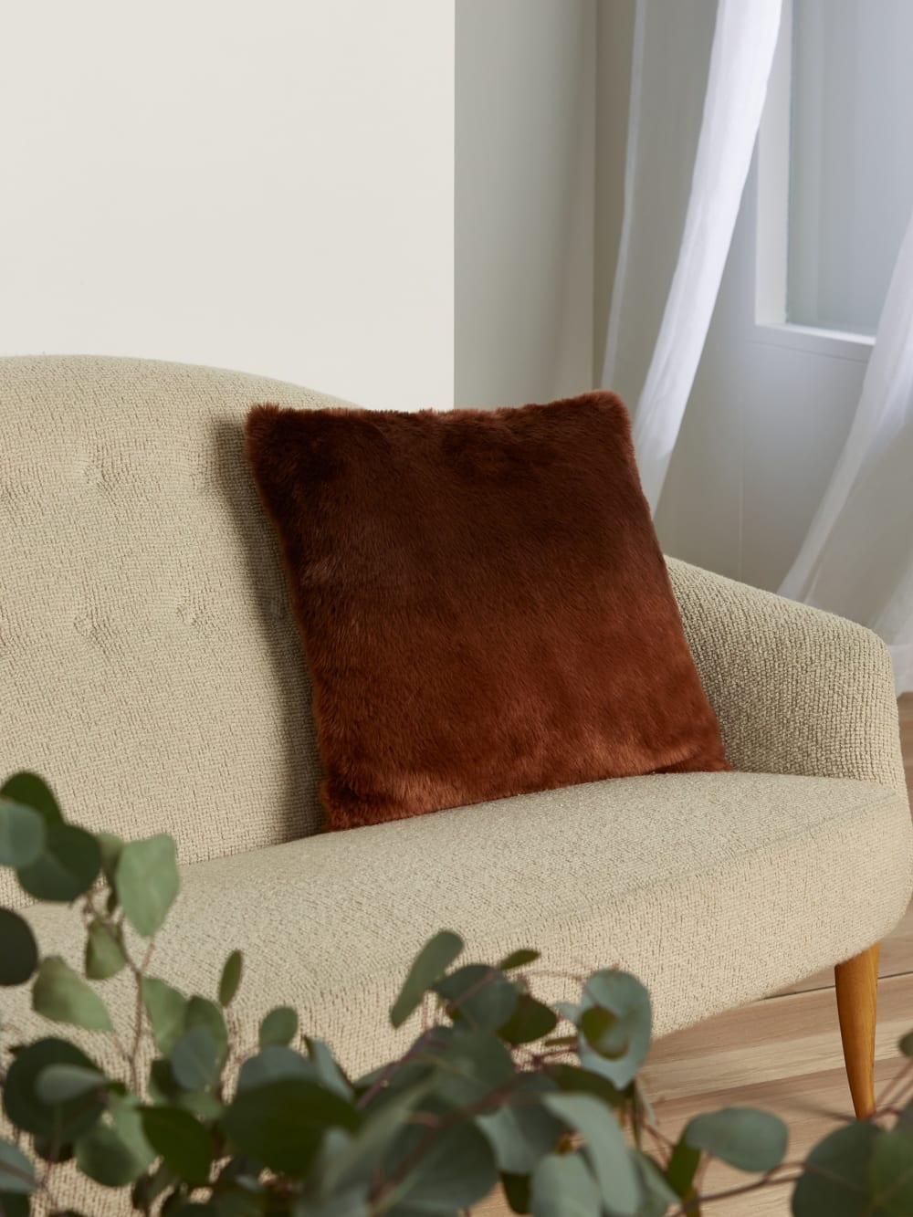 Faux-Fur Pillow - Guess