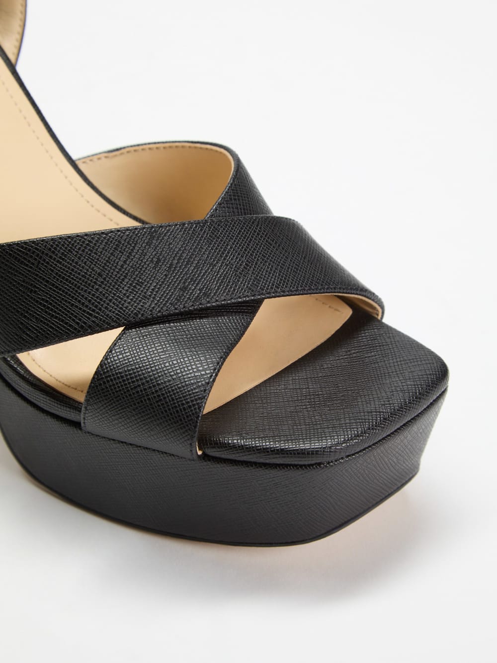 Vallenn Platform Block Heels - Guess