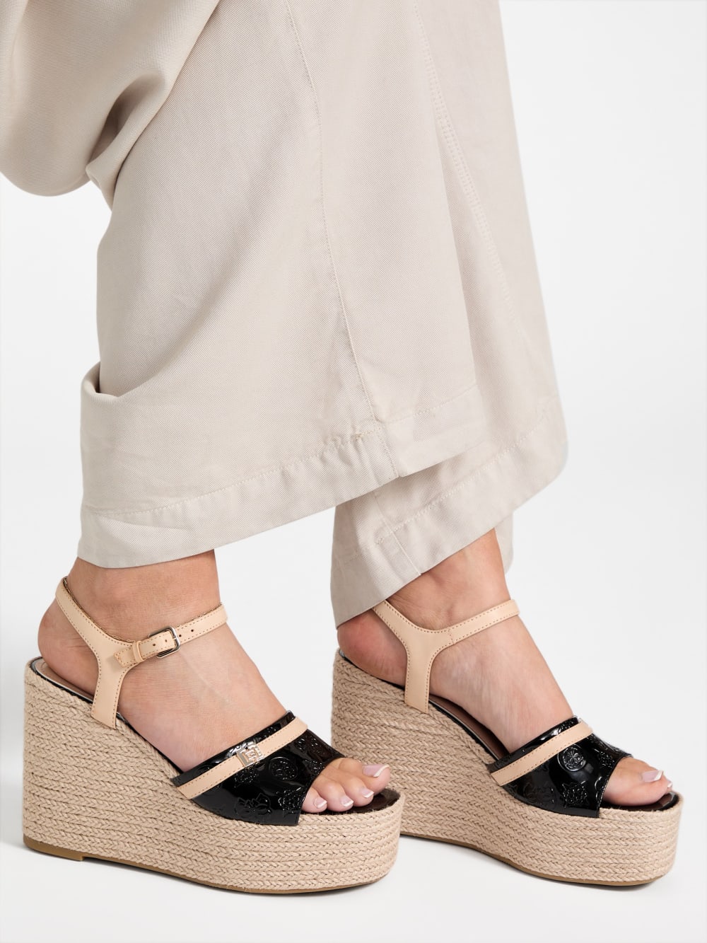 Taani Wedge Sandals - Guess