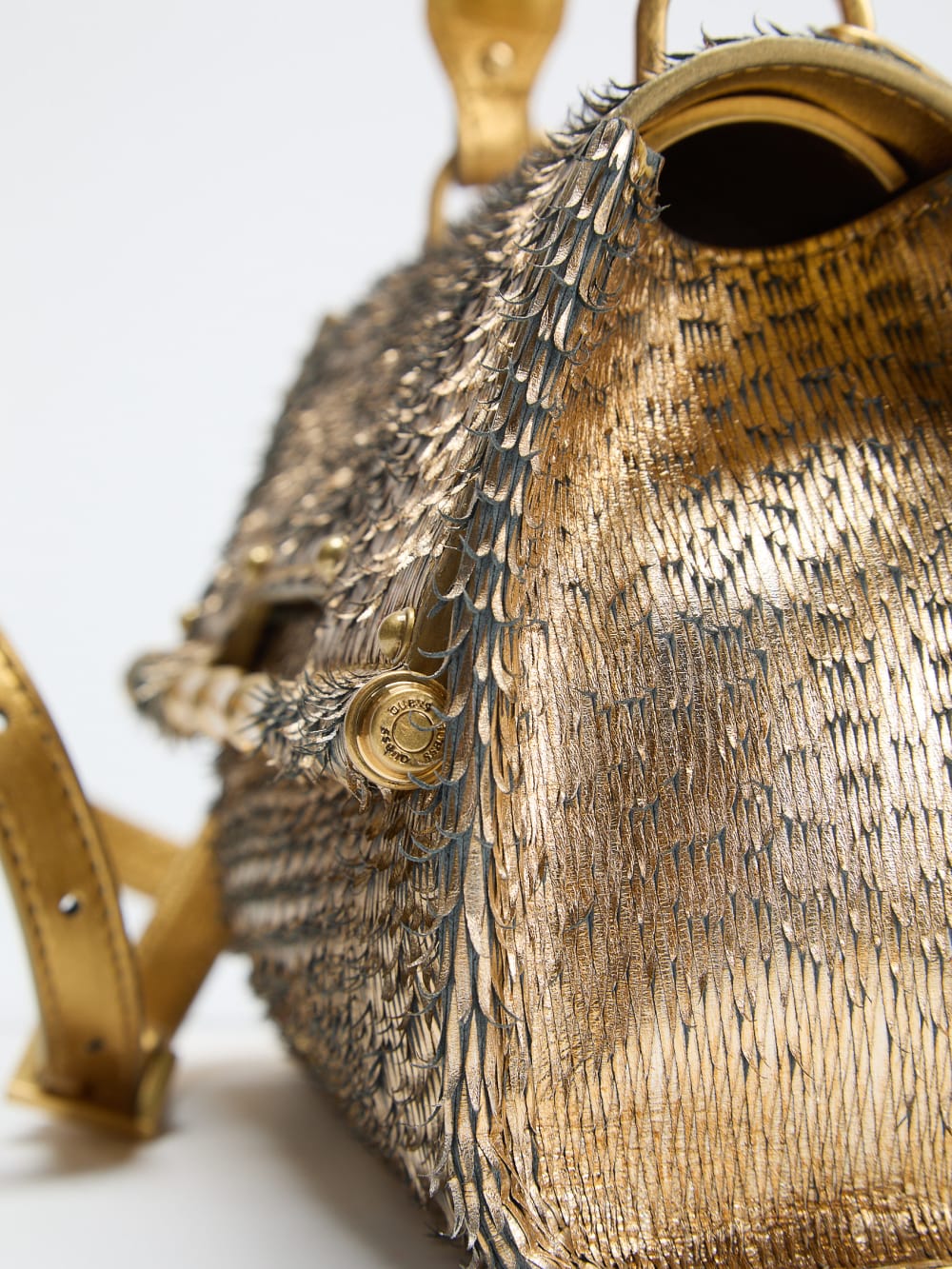 Alia Textured Satchel - Guess