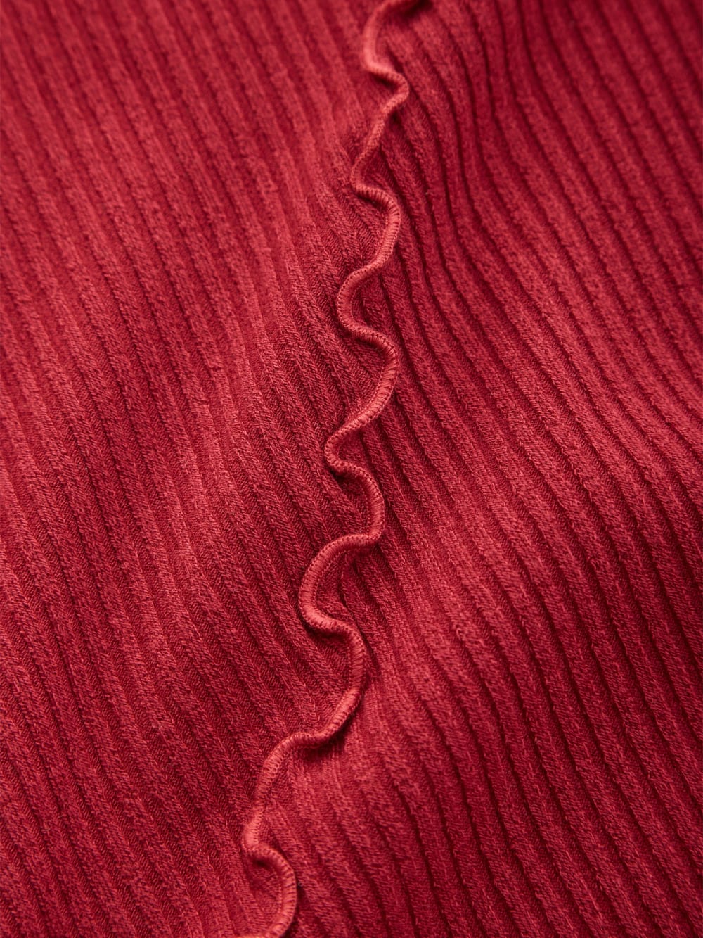 long-sleeve lettuce edge top - Guess