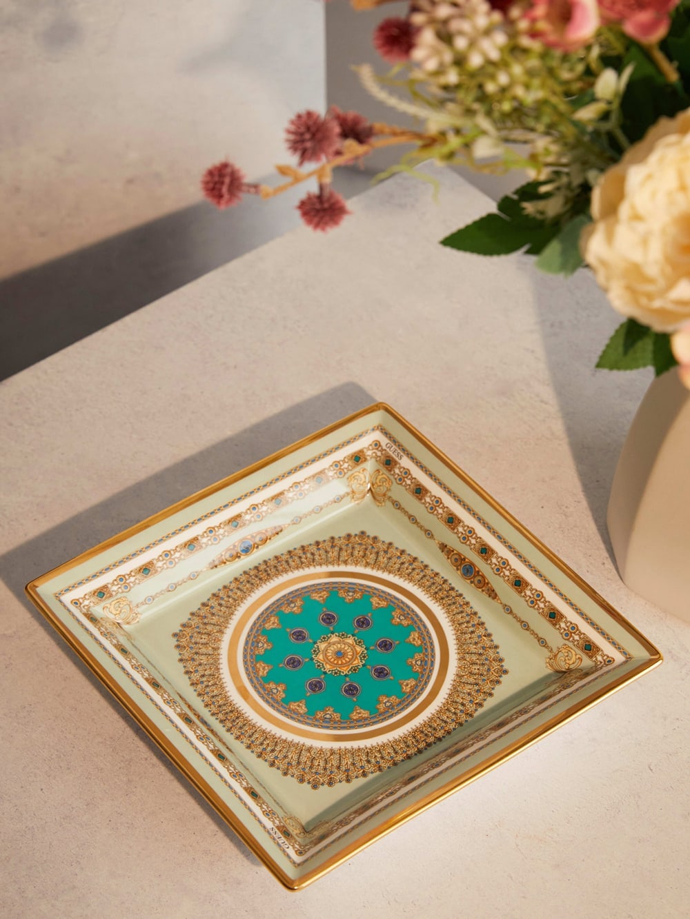Porcelain Square Plate - Guess