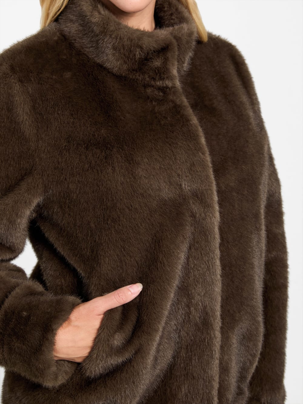 Luna Faux-Fur Jacket - Guess
