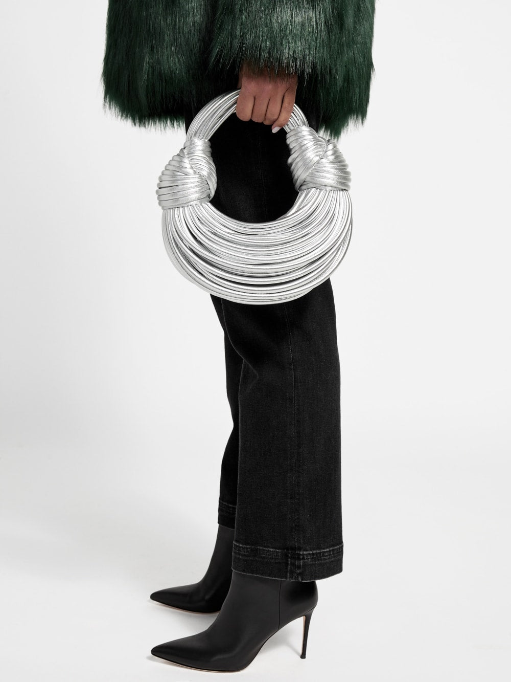 Tubular String Hobo - Guess