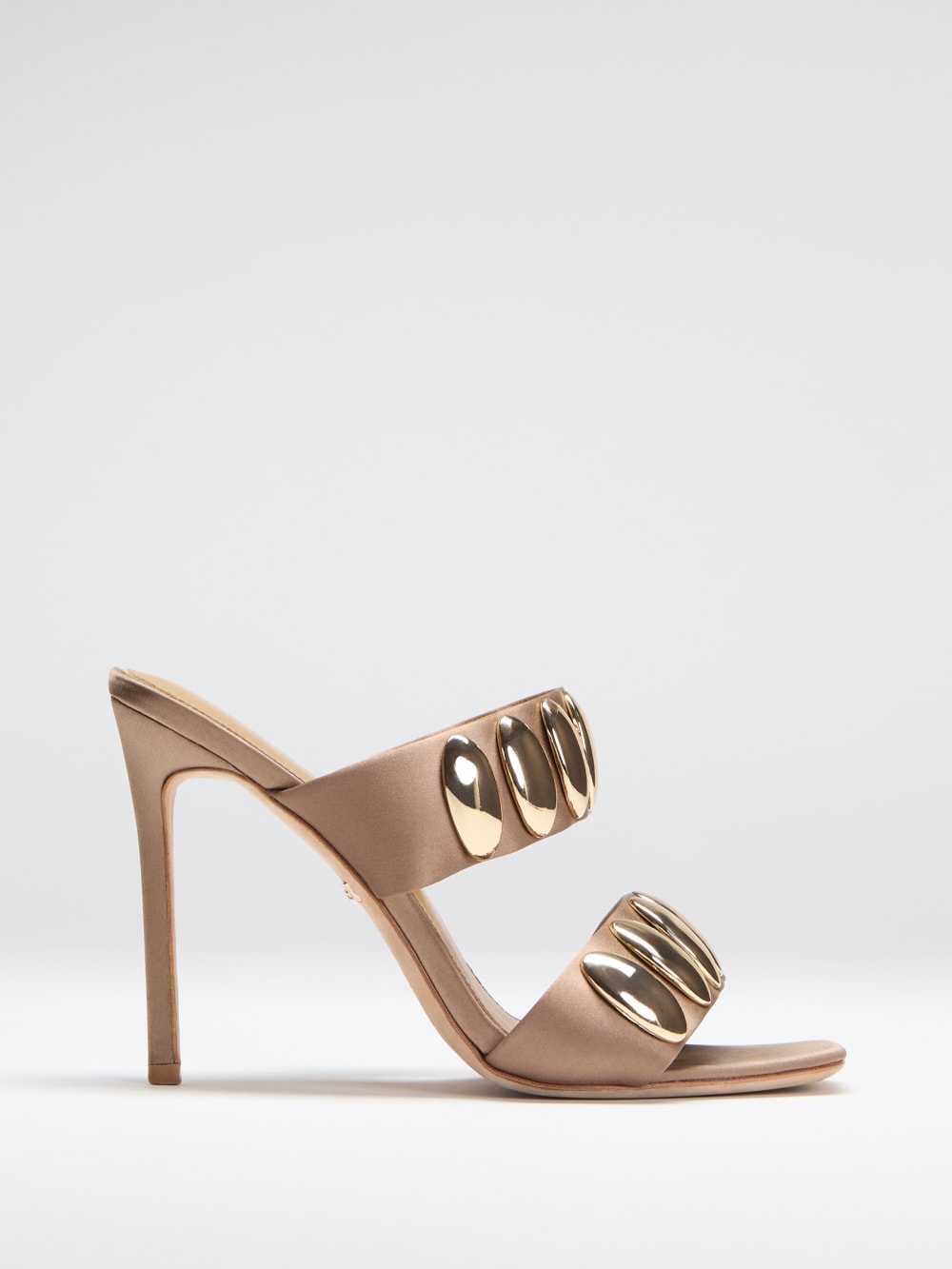 Myra Button Mule - Guess