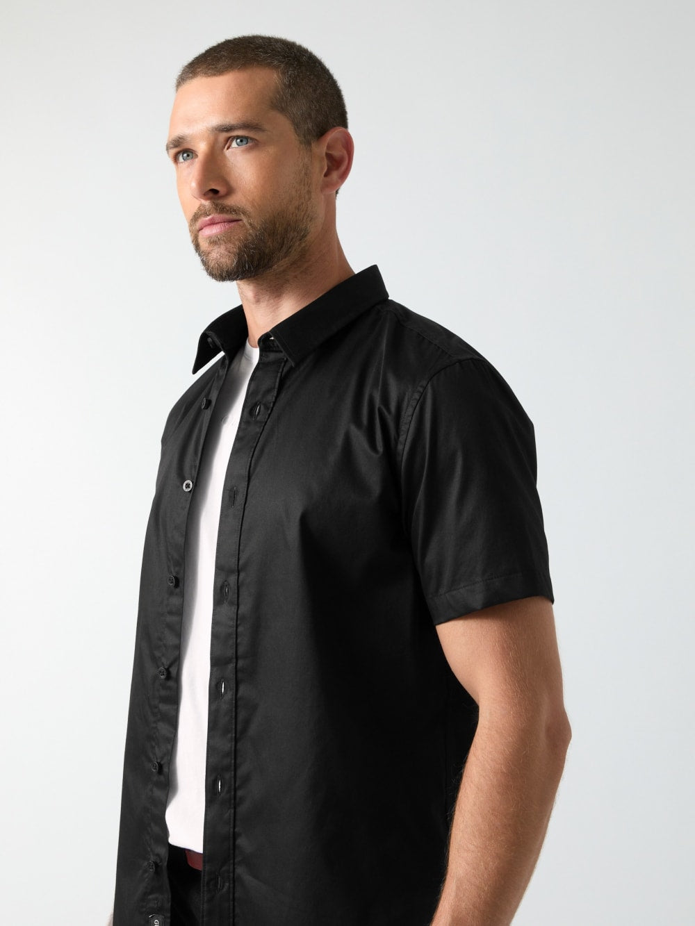 Luxe Stretch Short-Sleeve Shirt - Guess