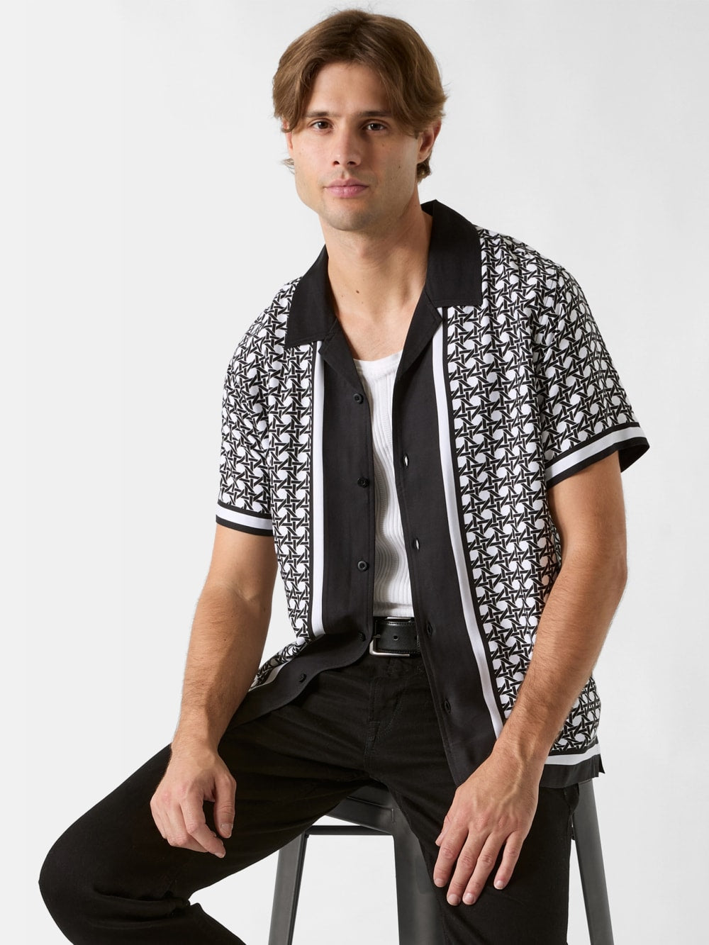 Basketweave Border Shirt - Guess