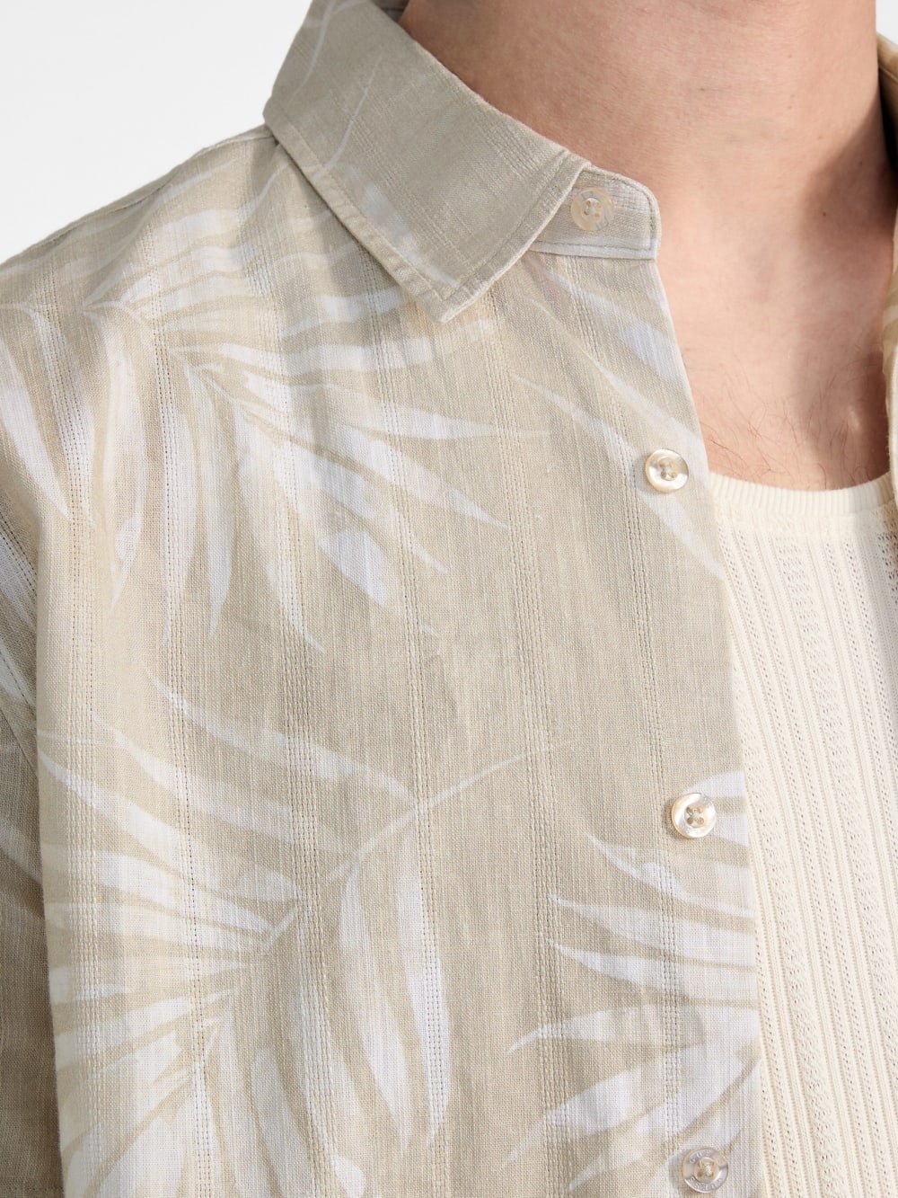 Slub-Woven Palm Shirt - Guess