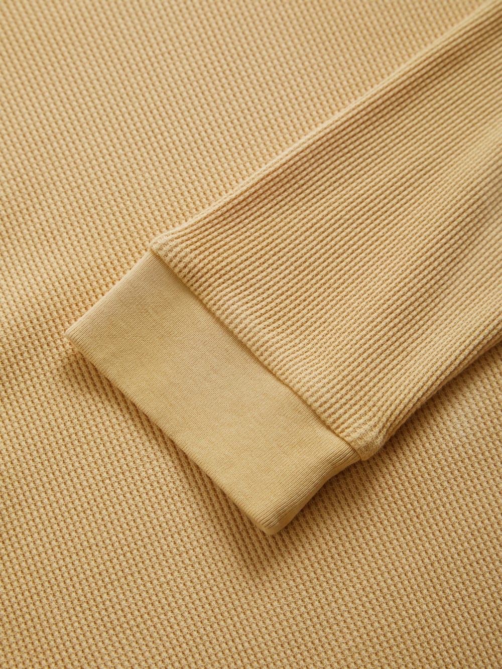 long-sleeve waffle mockneck - Guess
