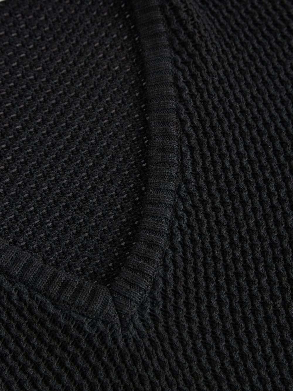 V-Neck Sweater - Guess