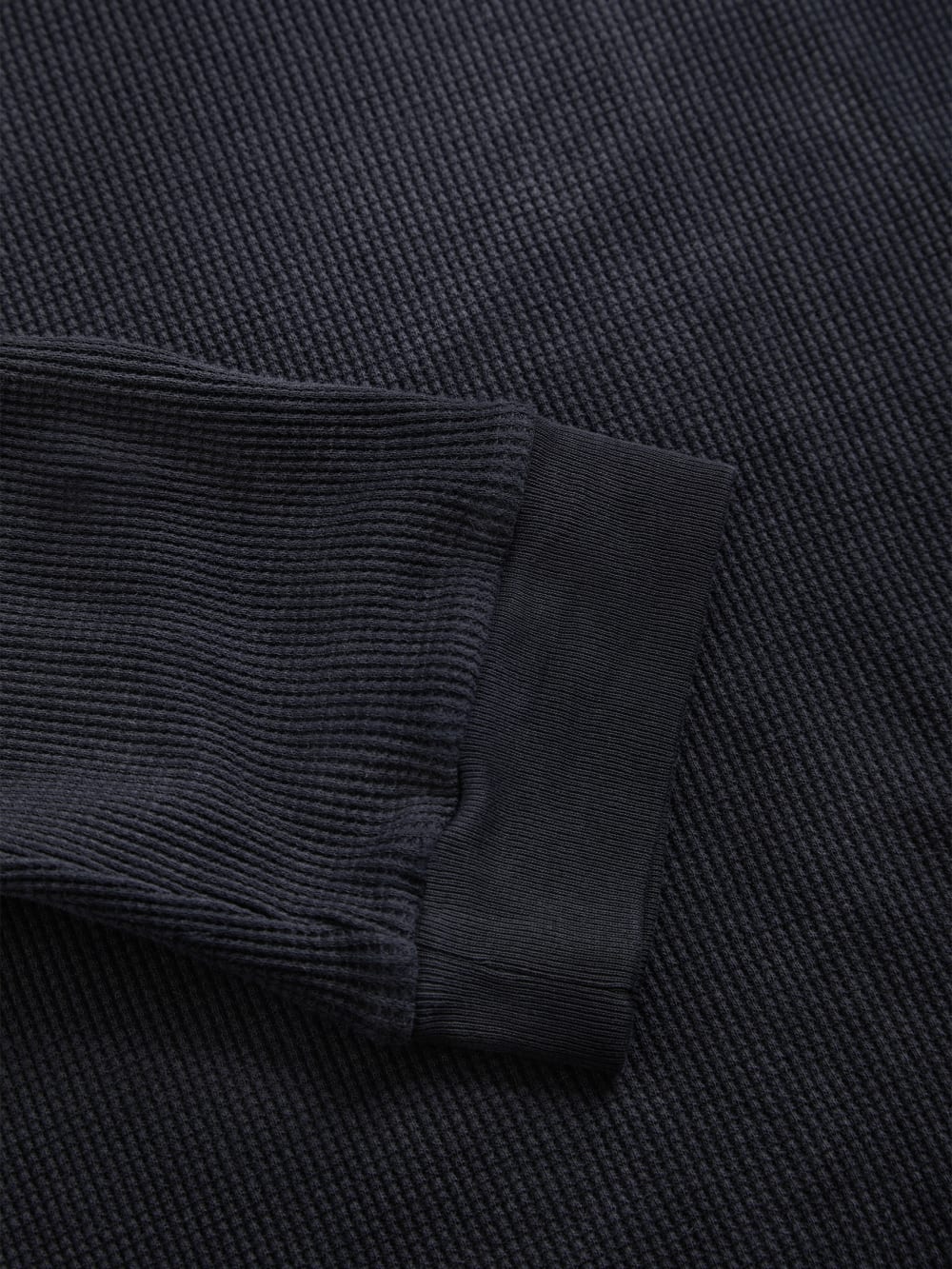 long-sleeve waffle mockneck - Guess