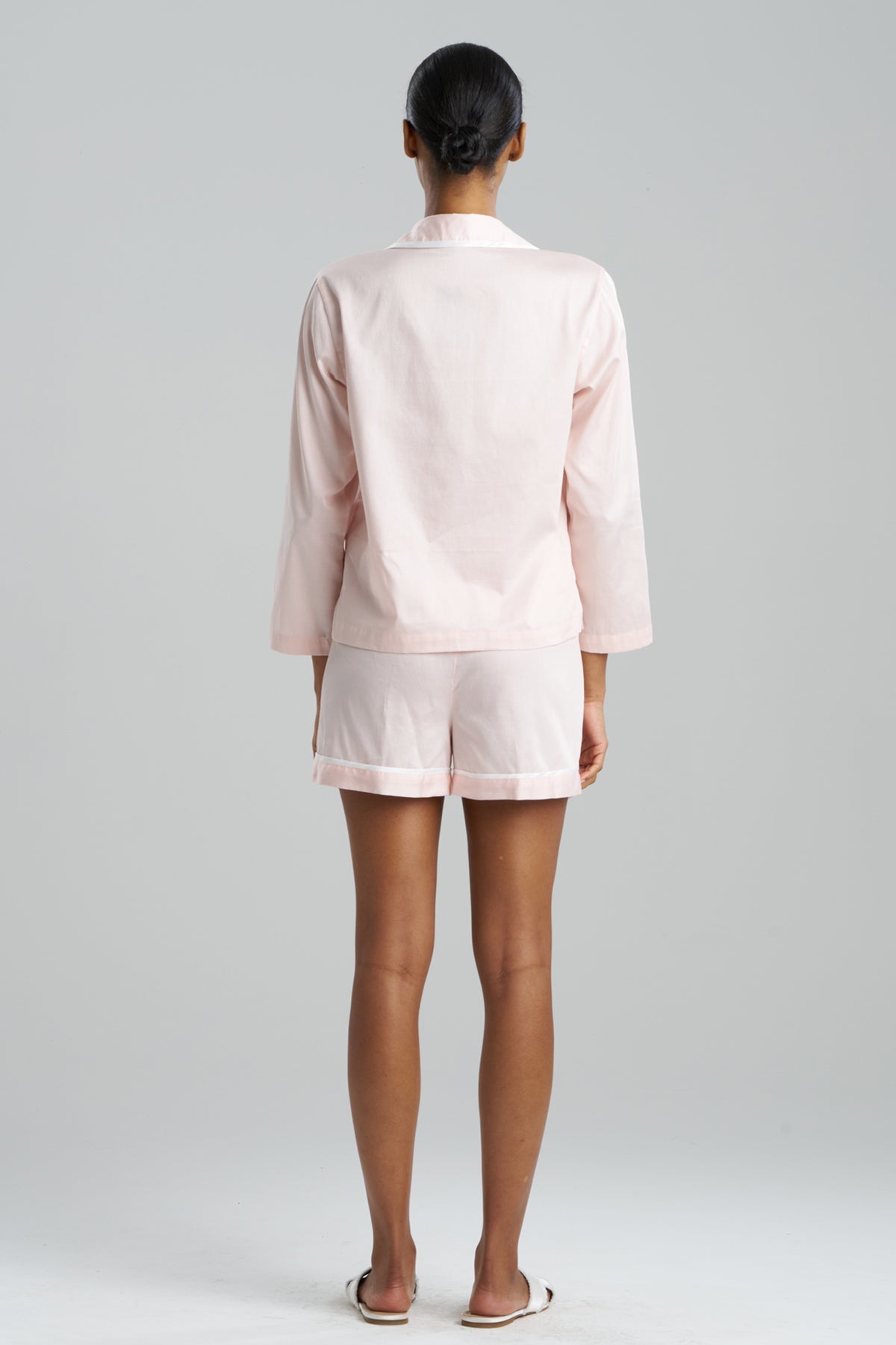 NATORI Cotton Sateen Embroidered Essentials Notch Shorts PJ