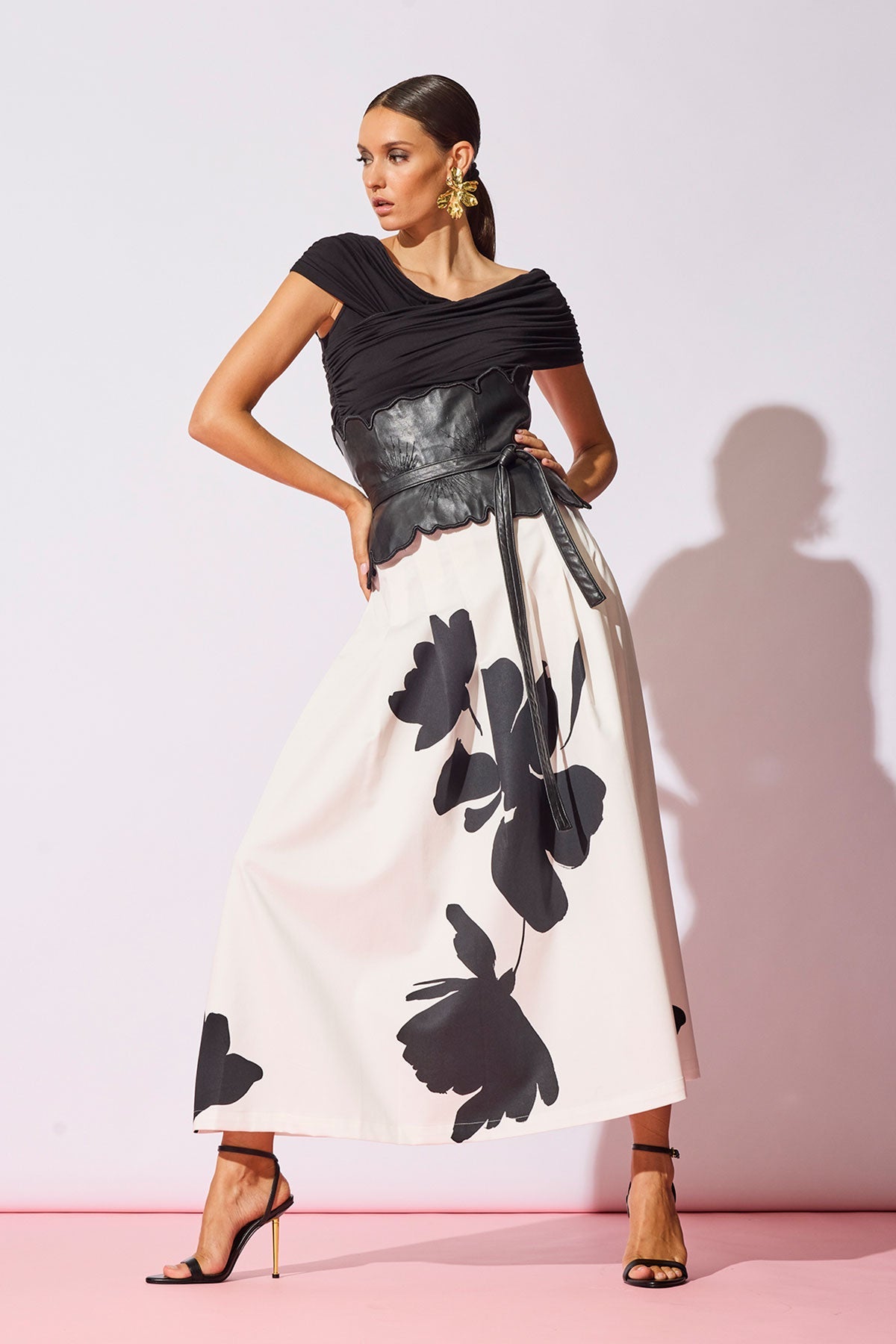 NATORI Feather Lightweight Knit Criss Cross Top
