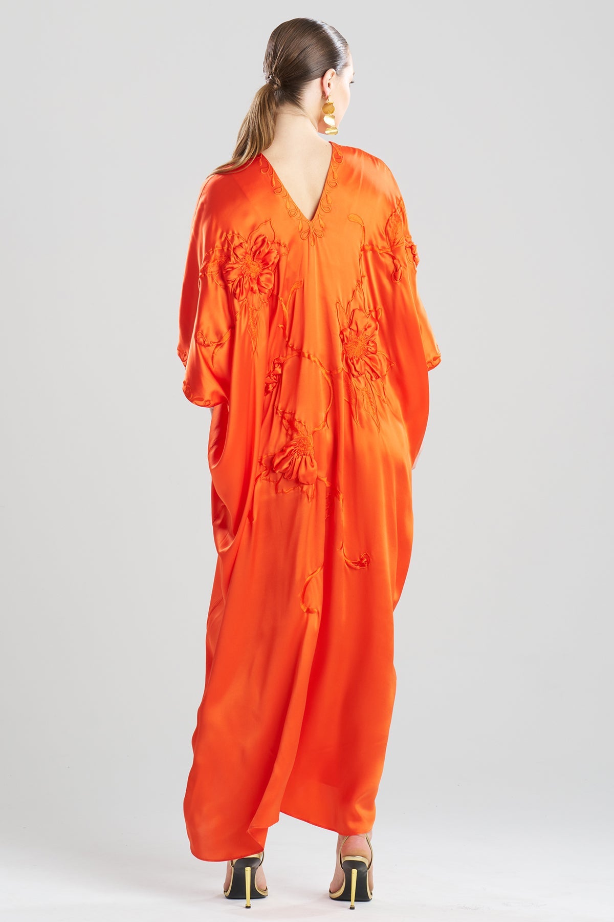 NATORI Couture Mokuren Embroidered Silk Caftan