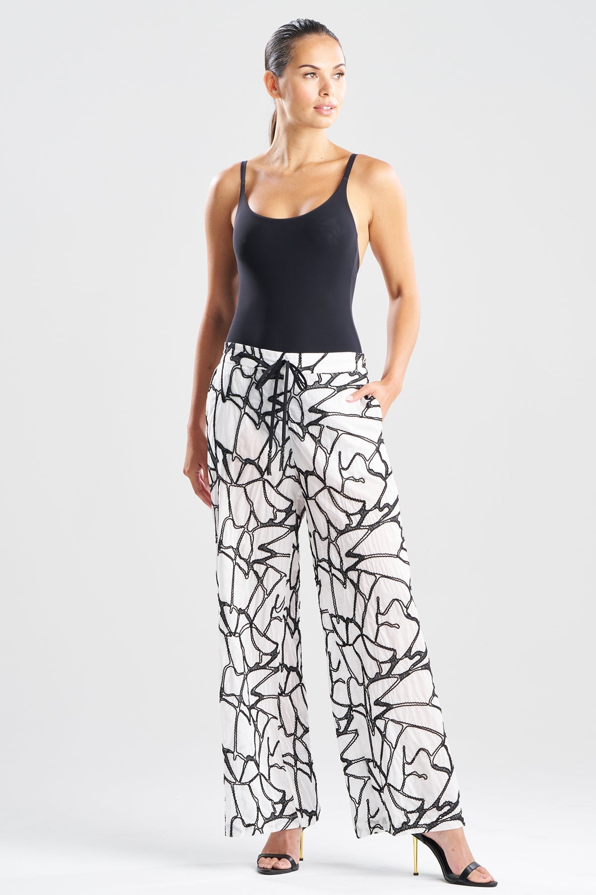 NATORI Butterfly Embroidery Cotton Pants