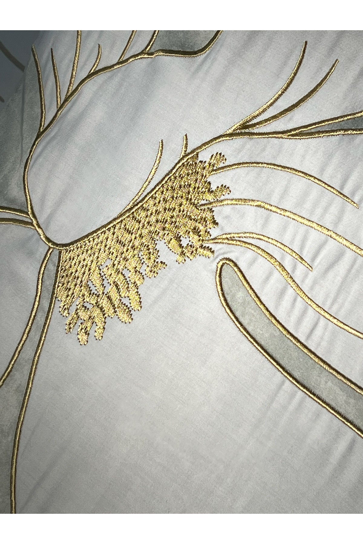 NATORI Dreamscape Embroidered 4 Piece Comforter Mini Set