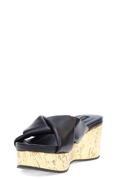 NATORI Buy Lanna Nappa Leather Platform Thong Sandals in Black Online