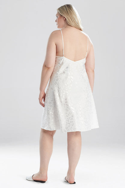 NATORI Buy Decadence V-Neck Chemise in Warm White Online