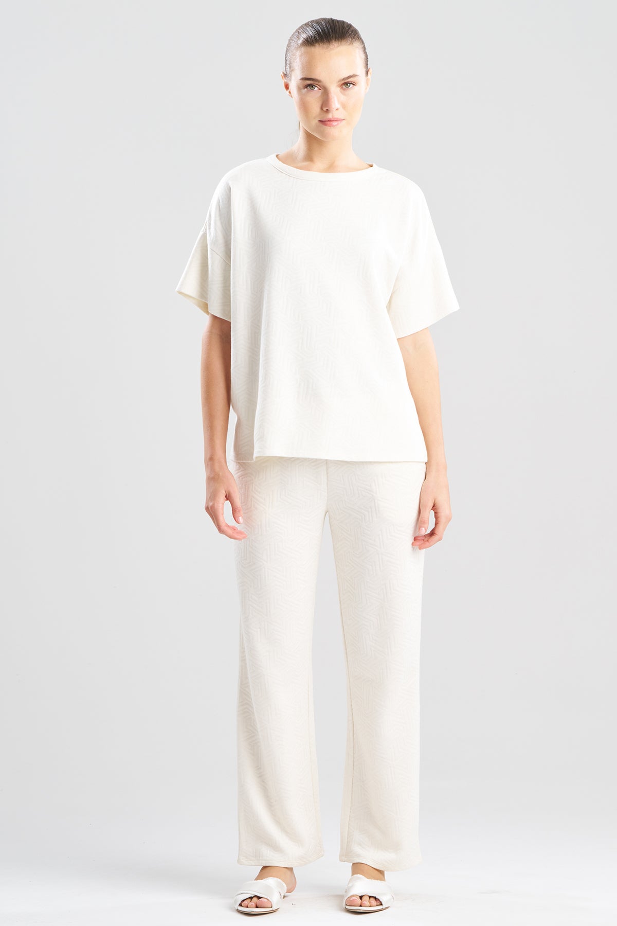 NATORI Quilted Geo Knit Jacquard Short Sleeve Top