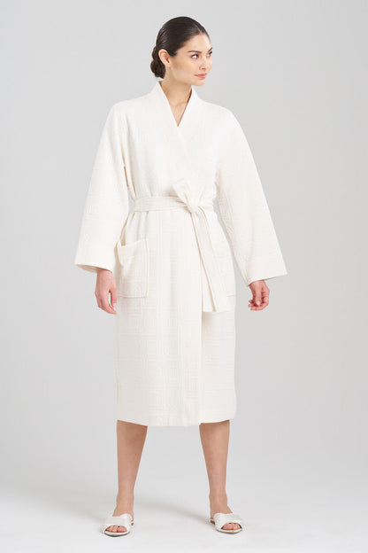 NATORI Buy Quilted Infinity Jacquard Robe in Cream Online
