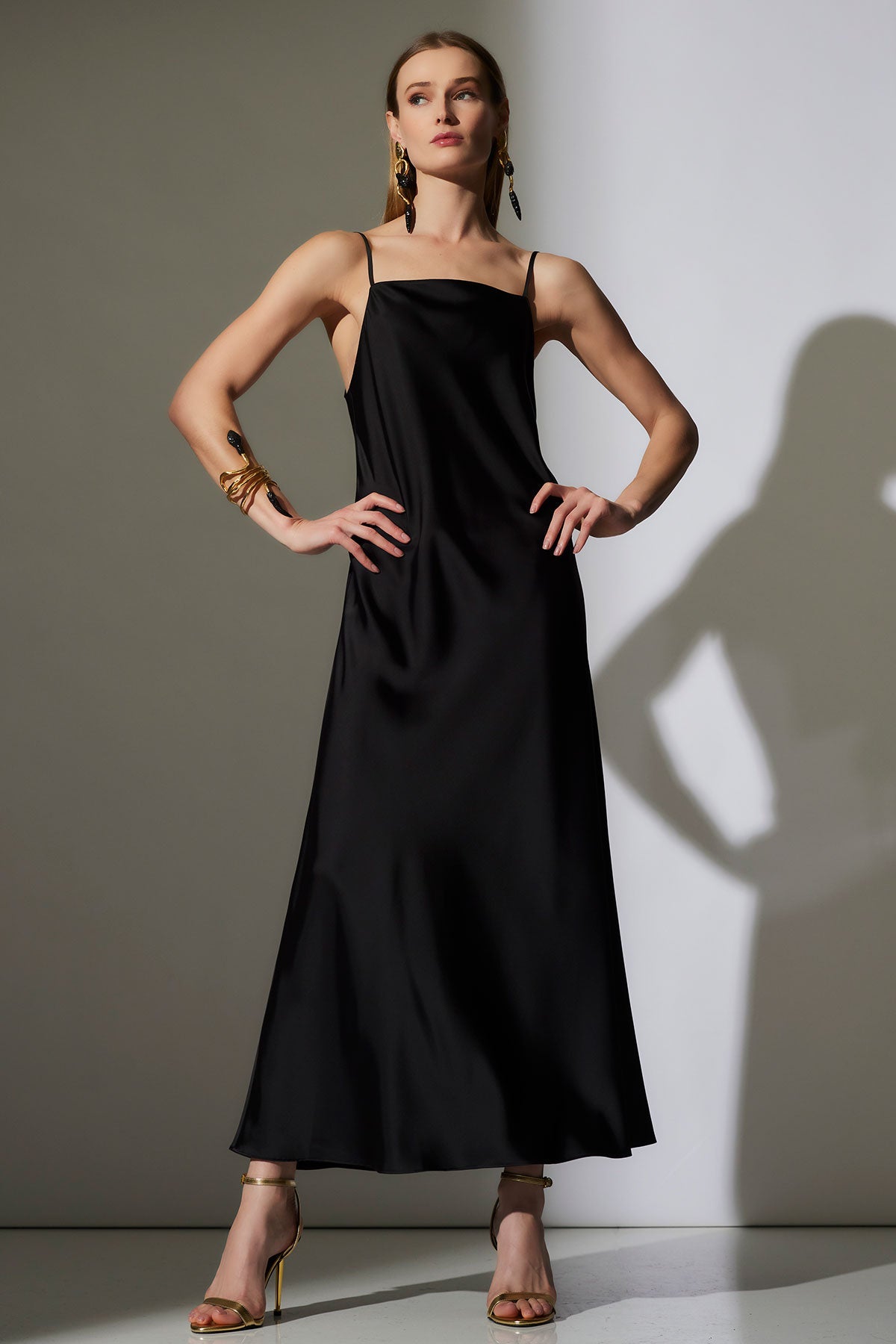 NATORI Luxe Charmeuse Slip Dress