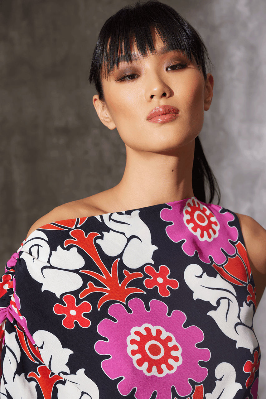 NATORI Buy Talitha Crepe Sleeveless Drape Top in Black Online