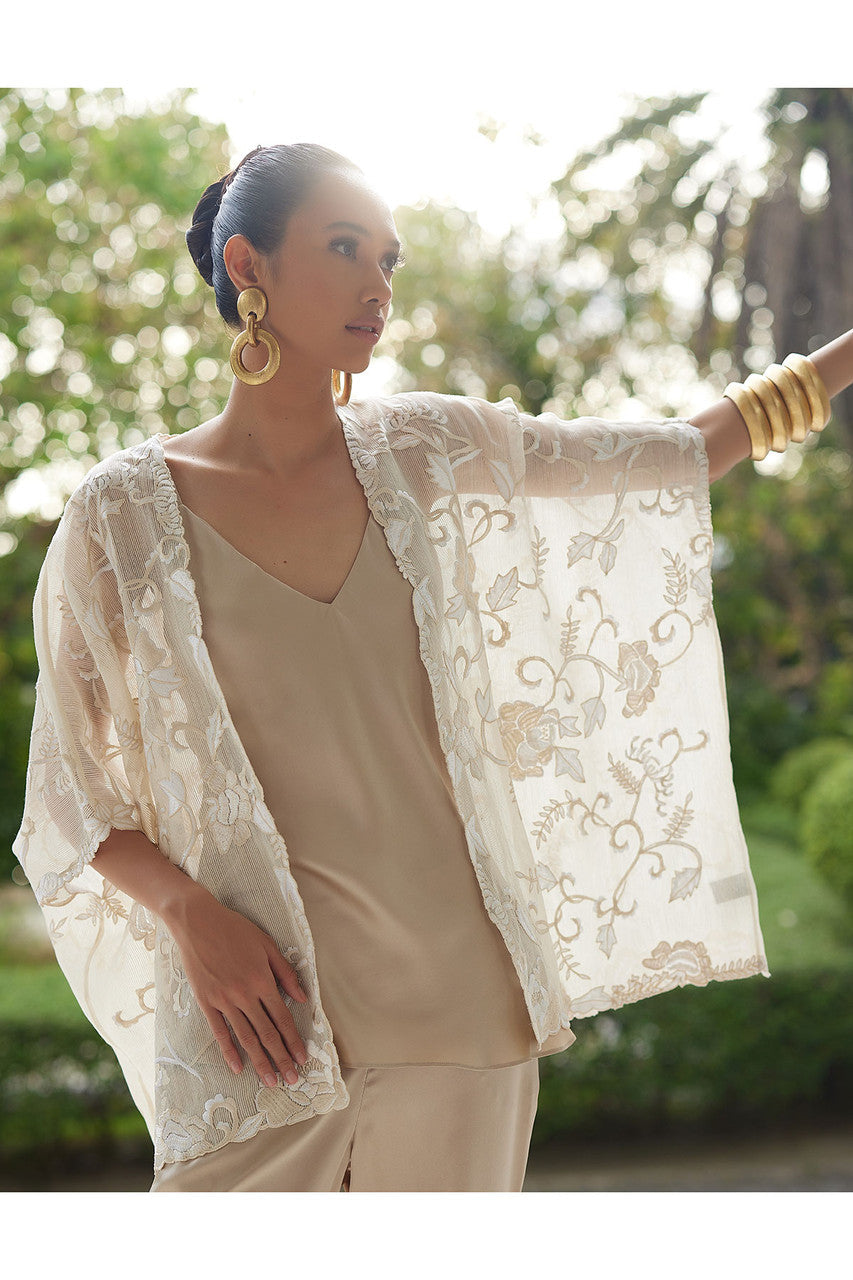 NATORI Buy Couture Piña Embroidered Jacket in Natural Online